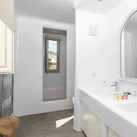 Villa Expansive Cliffside Villa In Mykonos With Horizon Views *